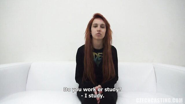 Skinny redhead amateur Daniela gets quickie