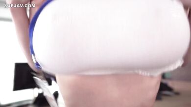 Prsatá sekretářka Hikaru Nagi šuká svého šéfa v kanceláři