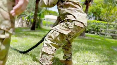 La guarrilla militar Kelsi Monroe