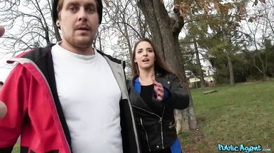 Public Agent - Amirah Adara a jej tajný verejný sex za peniaze