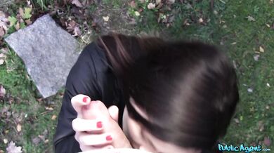 Public Agent - Roztomilá ukrajinská študentka s veľkými prsiami dostane môjho vtáka zozadu