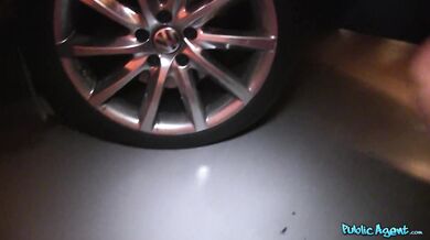 Public Agent - Mamada real en público y sexo con dos tíos en un aparcamiento subterráneo