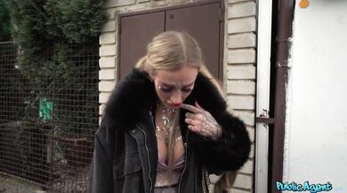 Public Agent - Tanečnice vracející se brzy ráno z práce se dočká překvapení