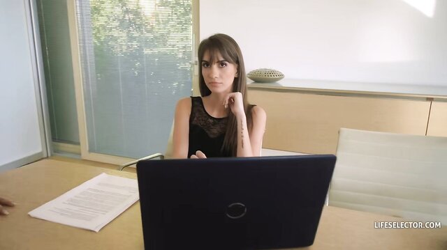 Geisha Kyd and Shalina Devine have anal sex with their boss