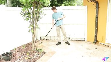 Ukradla mu uterák, aby iniciovala sex