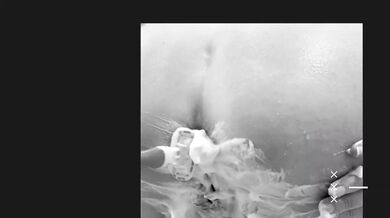 MYLF - La impresionante MILF delgada Slimthick Vic enseña los secretos del placer sexual y los muestra en acción.