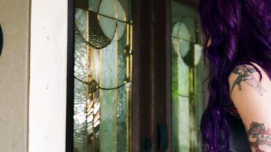 Tattooed and wild housewife squirts on BBC