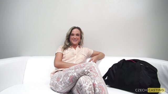 Czech amateur Petra at casting