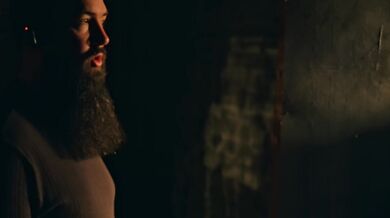 Deeper - Tancerka burleski Kira dostaje creampie na afterparty