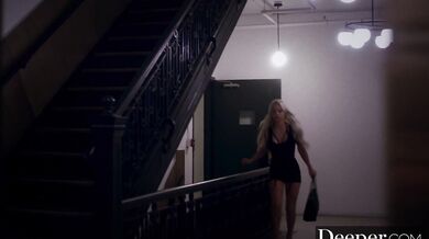 Deeper - Dvojičky ako blondínky Riley a Elsa majú intenzívnu trojku