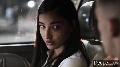 Deeper - Chłopak Emily Star został rogaczem