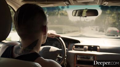 Deeper - Chłopak Emily Star został rogaczem