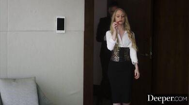 Deeper - Emma y Lily juegan un juego de poder por un hombre casado.