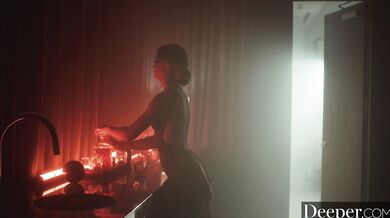 Deeper - Avery holds the key to pleasure