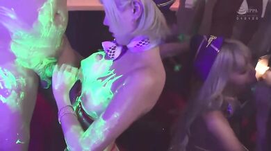 Samolot pełen pełnych pasji azjatyckich stewardes