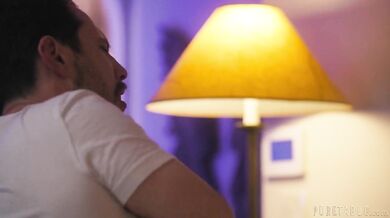 Úplné tabu s Reagan Foxx a Hailey Rose