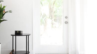 New ebony girl shows off her BWC skills at casting