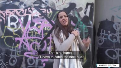 Brytyjska laska kocha pieniądze i duże penisy