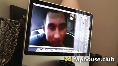 FapHouse - Biuściasta laska i jej nastoletnia koleżanka w trójkącie z umięśnionym mężczyzną