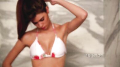 Gorąca, mokra laska pod prysznicem