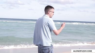 Mia Khalifa si našla nového nadrženého chlapa, který uspokojí její touhy