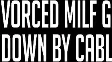 Sara Jay con su amiga en un trío interracial