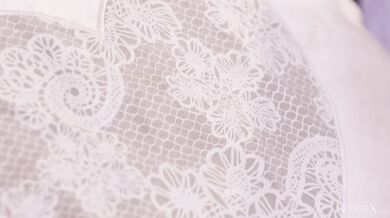 Stacy Cruz se dráždí v posteli