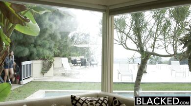 Dos teens disfrutan de la BBC