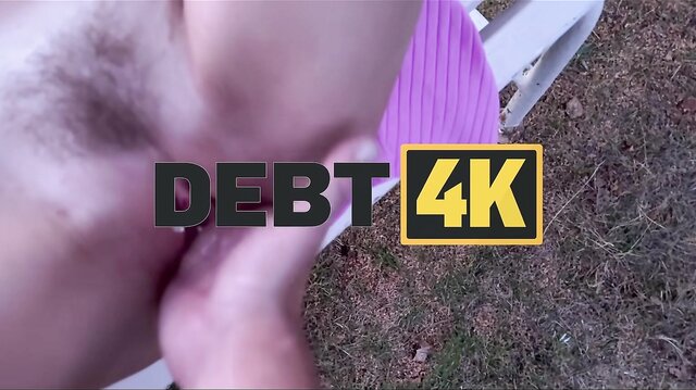 Pays her debt with her pussy outdoor