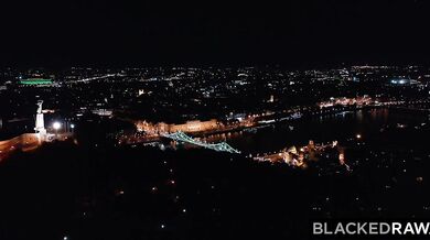 Blacked RAW - Kancelářské kundy Vanessa a Christy testují nového kolegu