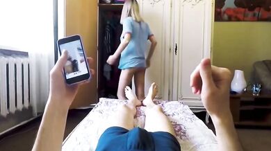 Mi traviesa hermanastra Eva Elfie me hace una buena paja