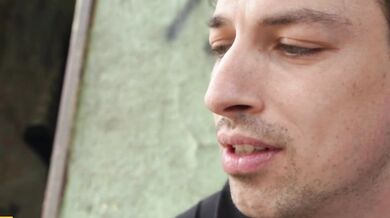 Puta sucia follada en un lugar sucio