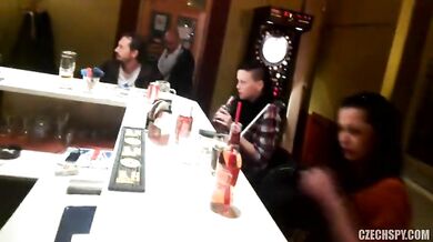 Amateur de culo grande follada en baños públicos