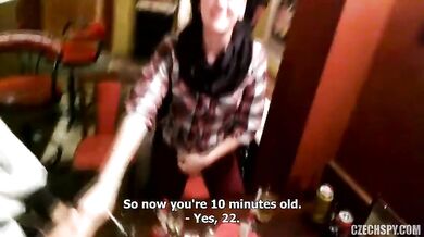 Amateur de culo grande follada en baños públicos