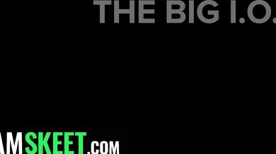 TeamSkeet - Hijastro intenta satisfacer a su increíble madre