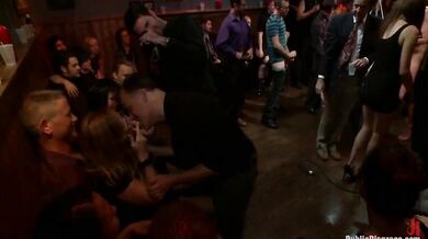 Sensi Pearl dostává tvrdé veřejné ponížení