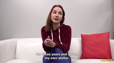 Gorąca, biuściasta rudowłosa Czeszka Nikola