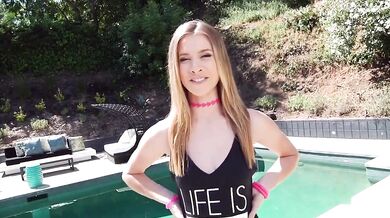 Anya Olsen miluje anál