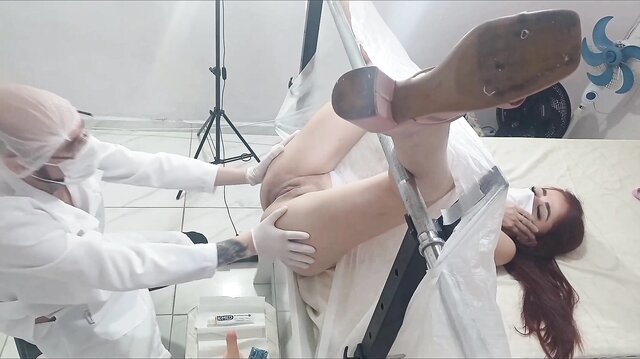Gynecologist swaps vibrator for his dick during exam!