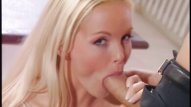 Silvia Saint a Laura Angel v plném vintage pornu