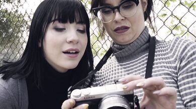 Hadí žena ví, jak zacházet s velkým ptákem