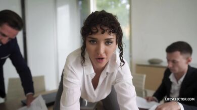 Uspokojení v prací s Geishou Kyd a Shalinou Devine