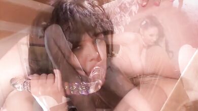 Gianna Michaels a Sadie West šukají s oboustranným dildem