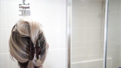 Prsatá francouzská zralá MILFka si užívá velkého ptáka