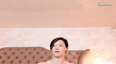 Hot short haired girl plays orally with dildo