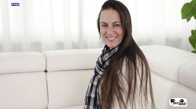 Ostry trening analny z Meą Melone