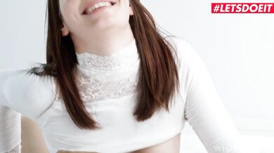 THE WHITE BOXXX - Seks trójkątny z Eleną Vegą i Kaisą Nord