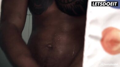 HORNY HOSTEL - Szczęśliwe sytuacje kompilacji