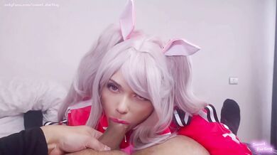 Sweet Darling in Alice cosplay from Nikke Goddess of Victory