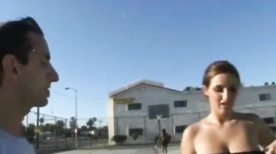 Prsatá Jenna Doll ve vintage pornu